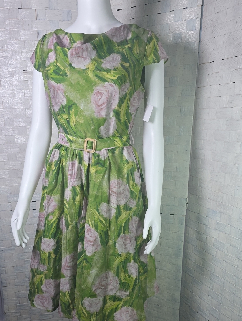 RETRO STAGE FLORAL DRESS